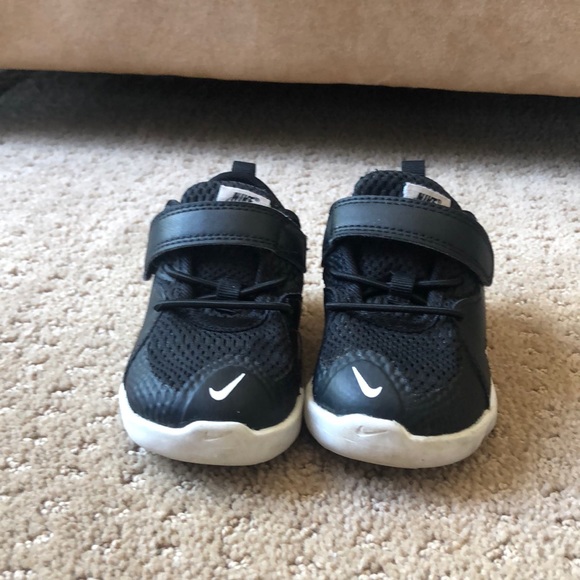 Sneakers - Picture 2 of 2